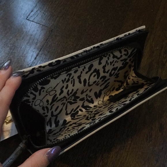 Jessica Simpson Tan Clutch - Picture 4 of 7